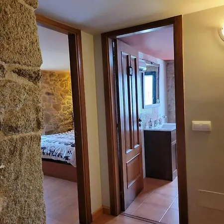Casa Rural Entre El Mar Y La Montana Gayanes  (A Coruna)